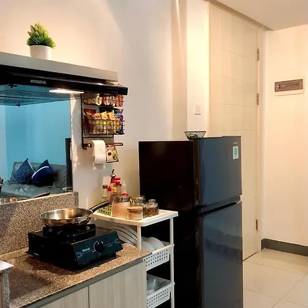 Benson Tower Surabaya Apartment 2Br By Le Ciel Hospitality Exterior photo